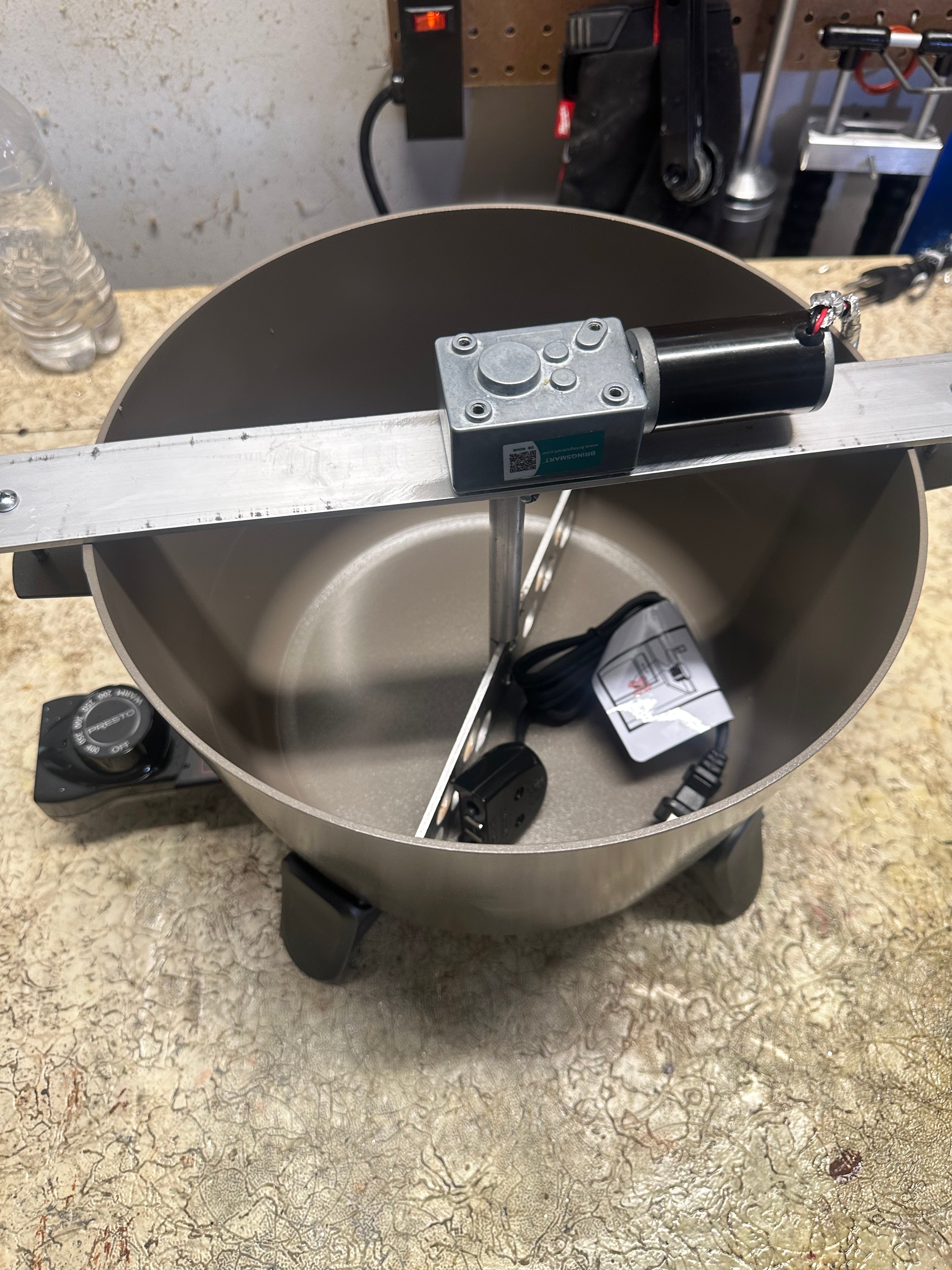 8 QT Presto Pot